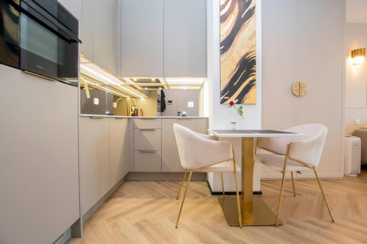Lux Stays By Torres At K39 Krasków Εξωτερικό φωτογραφία
