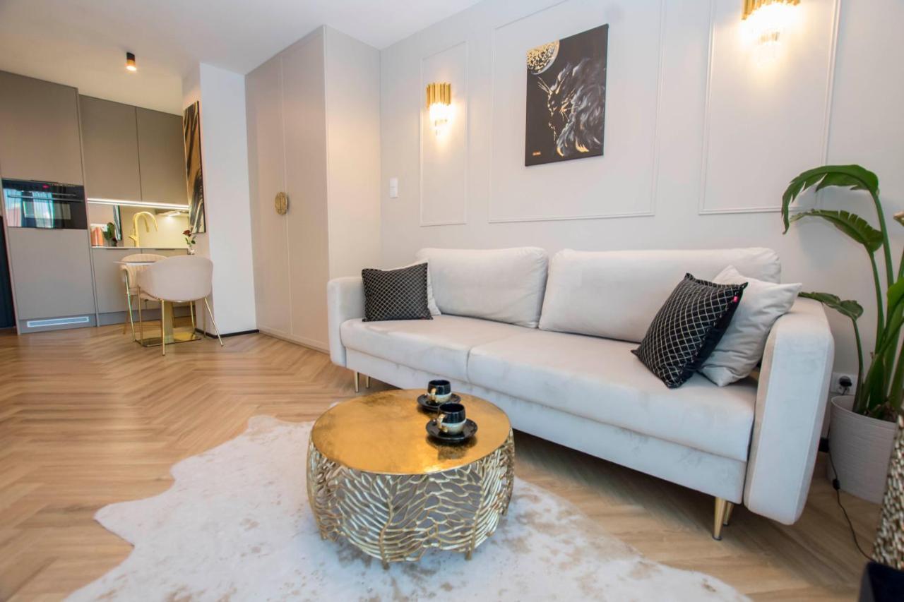 Lux Stays By Torres At K39 Krasków Εξωτερικό φωτογραφία