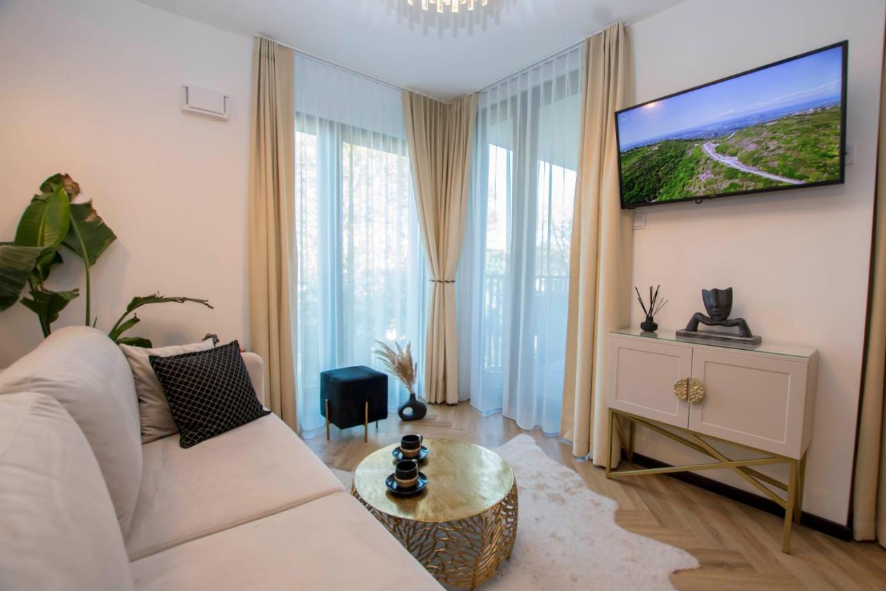 Lux Stays By Torres At K39 Krasków Εξωτερικό φωτογραφία