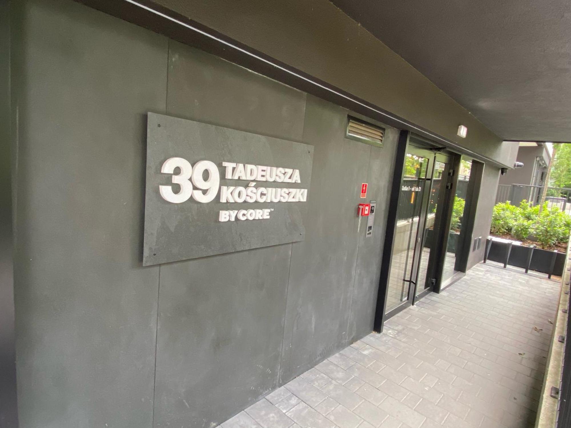 Lux Stays By Torres At K39 Krasków Εξωτερικό φωτογραφία