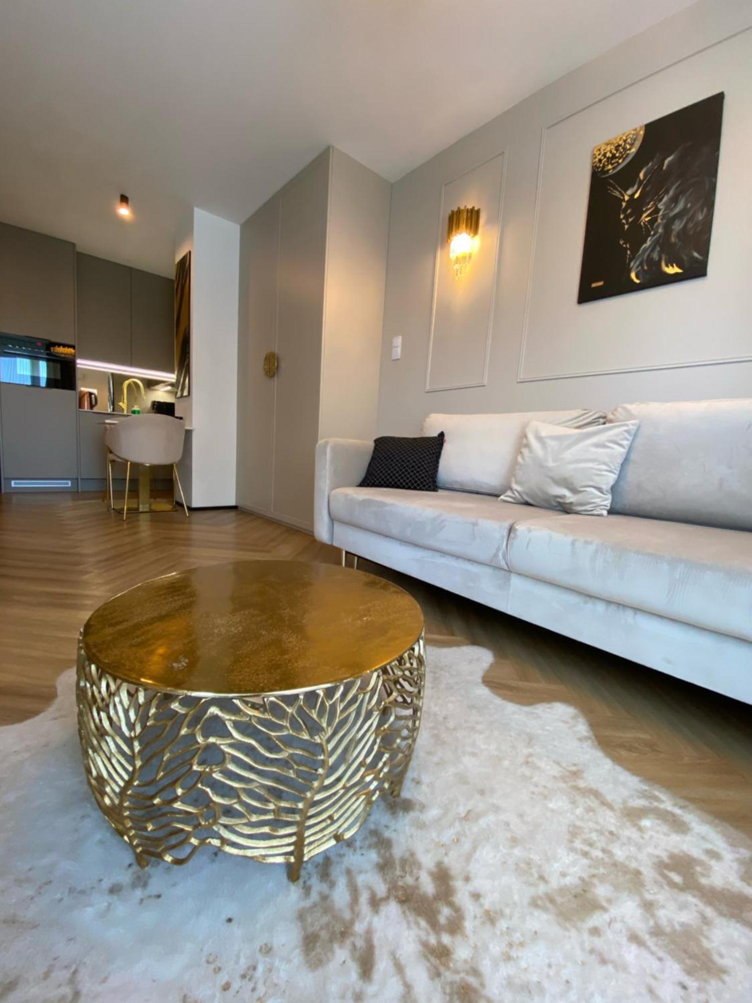 Lux Stays By Torres At K39 Krasków Εξωτερικό φωτογραφία