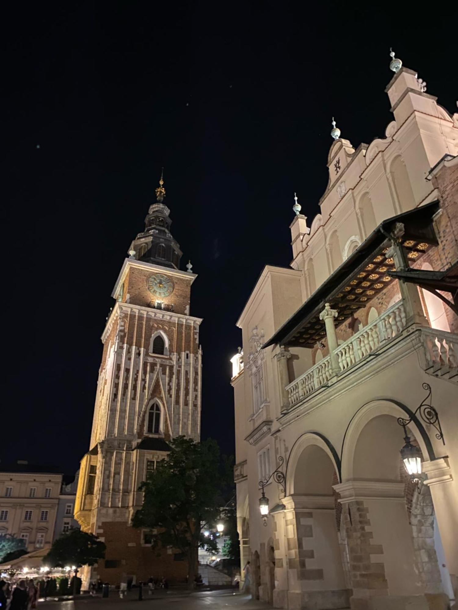 Lux Stays By Torres At K39 Krasków Εξωτερικό φωτογραφία